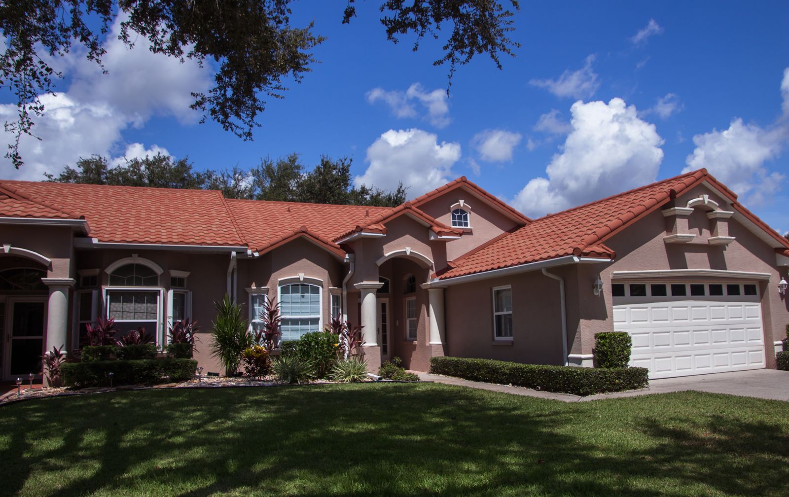 Tile roof detail